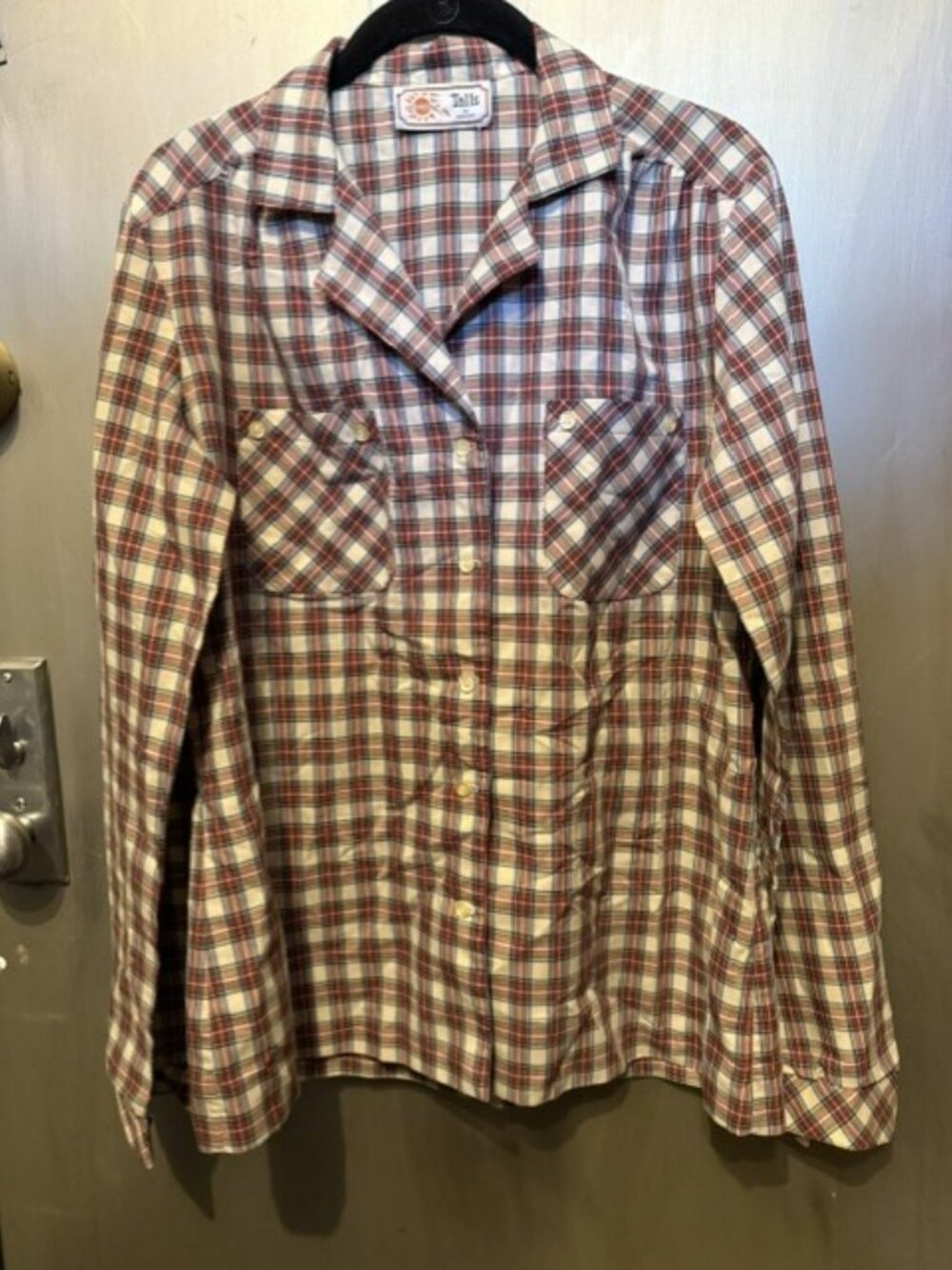 Vintage Plaid button front shirt